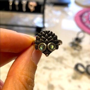 hedgehog ring with labradorite